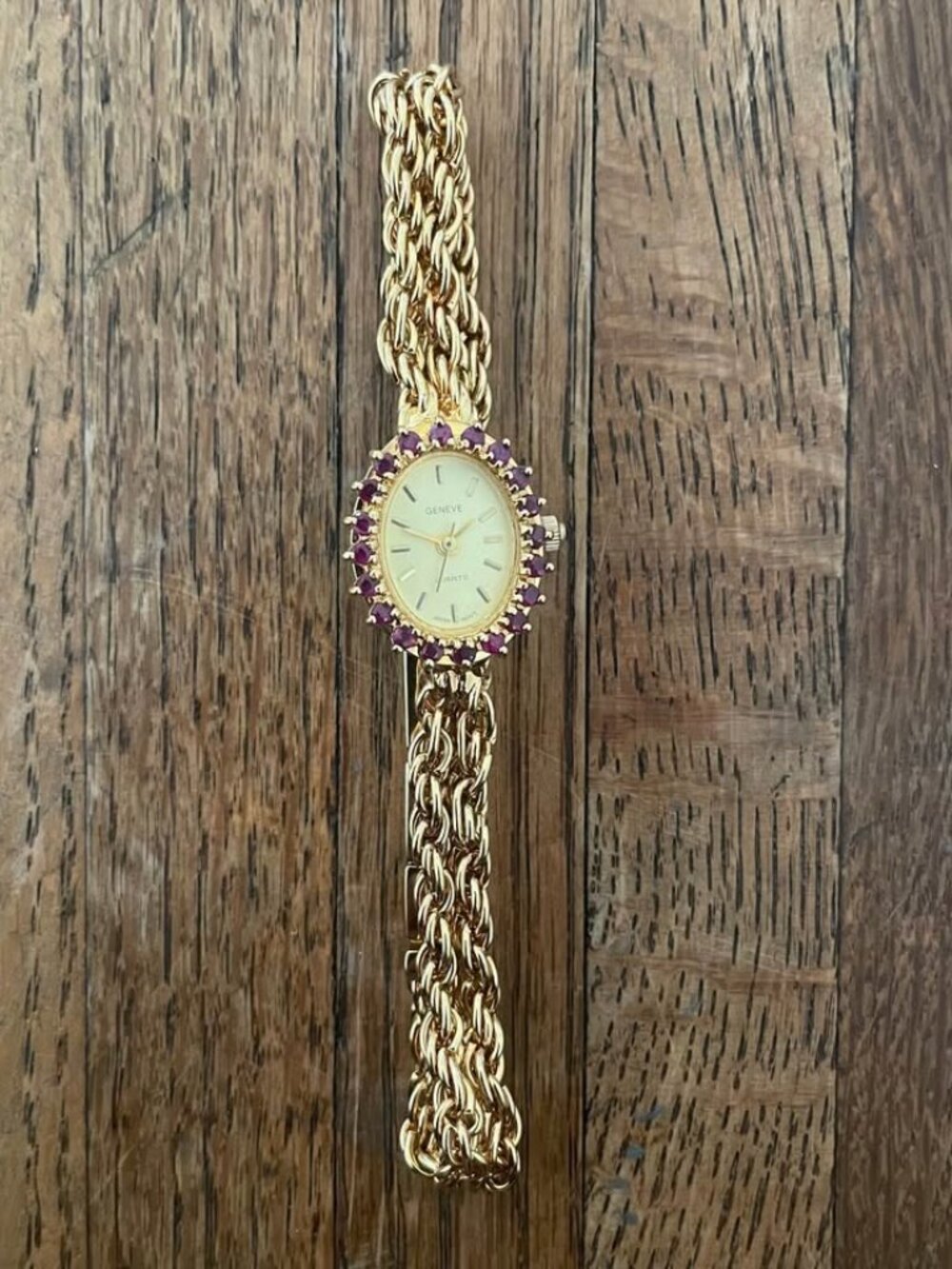 Vintage Geneve gold toned dainty women’s quartz watch